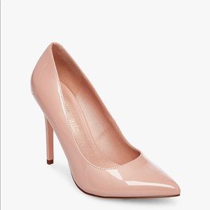 ✨Madden Girl Ohnice Nude Pat Pumps
